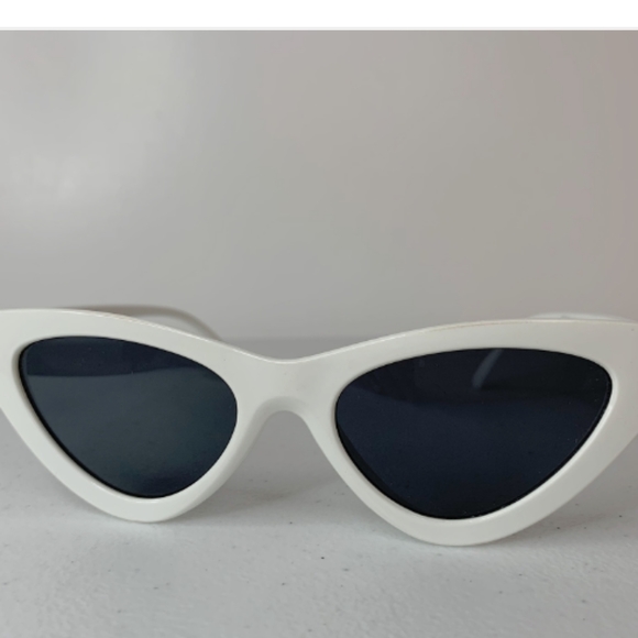 Sale! New Trendy Classic Retro Vintage Cat Eye UV Protection Sungalsses Sunnies - Picture 12 of 15